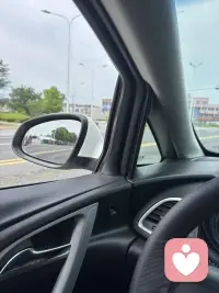 成年人的谋生，全是满身劳碌。人前从容体面，人后疲惫难言，累是常态，扛是选择。为了柴米油盐，再累也不敢停下脚步，有没有同款正在负重前行的人？配图