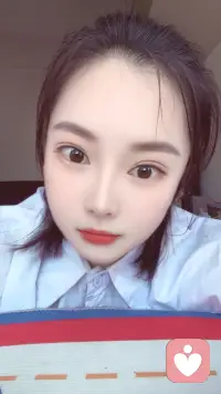 聊天瘾发作啦，全天在线，快来戳我😆配图
