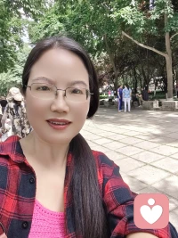 虽然年过半百，我们依然可以美美哒，给力的倾听师内心丰盈而又平和，包容而又知性……不评判，不指责