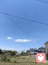 今天的天特别蓝！狠狠被治愈了！当你知道为什么而吃苦时，那一切都会觉得值！