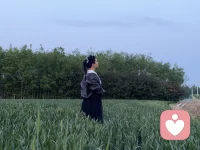 我是一个一切以感情为先，一切以幸福为先的深情之人，并非我视金钱如粪土，也并非我真的家徒四壁，而是做人做事儿才是金钱的基础，是无论爱情还是事业，都离不开人品和三观，离不开做人和做事儿。
开始便是余生，你若不提分手，我们便是永久。余生只待你一人而已!配图