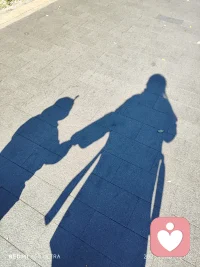 ✨“延时满足”的实验结论本来就是错的，谁知道明天会发生什么呢。成年就像渐冻症，我们每天都在死一点。我希望去寻找一些值得讴歌的东西，去过滚烫的人生。”🌈配图