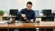 当你开始怀疑伴侣背叛：成年人最痛的婚姻内耗