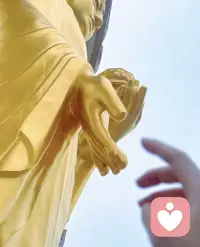 你要爱自己
爱自己的健康
爱自己的心情
爱自己心气
才能有机会去爱万物爱父母爱家人
也许你正在经历人生中最难熬的时刻
但终归有一刻你会觉得轻舟已过万重山就是一瞬间