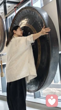 如果选择一种光芒，那肯定是自身经历后的光芒最真实
如果选择一种静心，那肯定是没有任何引领及背景音乐下的静心最有力量

…配图