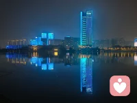 再次漫步后海公园，不一样的意境和心情，只是这美景还没有来得及好好欣赏，就被远赴而来让我做手术的急诊电话呼叫回单位了，有时候被需要也是一种别样的幸福