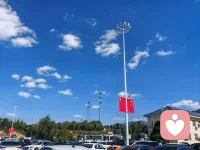 十月五号，假期过半。 热闹渐渐退去，有些情绪反而悄悄浮上来。 
其实很多人需要的，不是建议， 只是一个愿意听的人。 不评判，不打断，不说“你想开点”。 
我在这儿， 
如果你有话说，我泡好茶等你。 十月，愿你的心事有处安放。