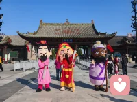 今天是10月6日，国庆假期快要收尾了。 
无论你这几天是在人山人海里穿梭，还是在日常的烟火里忙碌， 都辛苦了。 
情绪的整理，和行李的整理一样重要
如果你感到有些焦躁、低落，或者只是想找个安全的空间说说话，我依然在。 
倾听，是我能给你最温暖的陪伴。