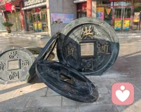 假期第七天，返程的路上，窗外的风景从陌生变回熟悉。 
如果你觉得心里有点空落落的， 别急着把情绪藏起来。从热闹回归日常，本来就需要一点缓冲的时间
今天，我是你的倾听者。旅途的疲惫、假期的遗憾、或者只是想找人说说话-你说，我听。