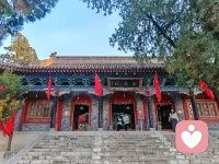 假期第七天，返程的路上，窗外的风景从陌生变回熟悉。 
如果你觉得心里有点空落落的， 别急着把情绪藏起来。从热闹回归日常，本来就需要一点缓冲的时间
今天，我是你的倾听者。旅途的疲惫、假期的遗憾、或者只是想找人说说话-你说，我听。