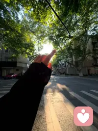我们都是理性的囚徒，却又是感性的信徒……配图