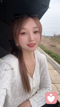 重新洗牌，去找回那个最初的自己。
不要害怕失去，朋友没了可以再交，爱情没了可以再遇，钱没了可以再挣，你本就一无所有，何惧从头再来。
任何消耗我的人和事，多看一眼都是我的不对。配图