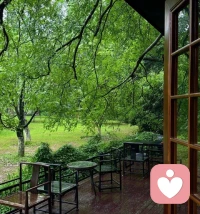 真正的理解，不是原谅，不是妥协，不是软弱，而是看穿了命运的剧本，便不再与人争辩剧情。到最后你会明白:理解一切，便是放过自己。