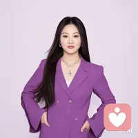 1. 用心倾听，用爱陪伴，为你的心灵撑一把伞。
​
2. 接纳不完美，疗愈心伤痕，陪你遇见更好的自己。
​
3. 情绪有出口，心灵有归处，我一直在这里等你。
​
4. 解开心里的结，拥抱自在的活法。
​
5. 专业共情，保密陪伴，守护你的每一份情绪。专注心理健康服务，深耕心理咨询领域，聚焦情绪困扰、职场压力、亲密关系、亲子沟通、自我成长等核心问题，秉持专业、保密、共情的咨询原则，运用科学心理学方法，帮你梳理心理困境，调整认知模式，重建健康心理状态，守护你的心灵健康。配图