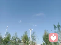 人的这一生，我们听过无数道理，却很少有人认真听过「我们自己」。
 
太多时候，我们的坏情绪、委屈、遗憾、焦虑，
不是因为事情无解，而是无人倾听、无人共情、无人理解。
 
没人懂你的坚持，没人心疼你的疲惫，
所有情绪自我积压，最后变成失眠、内耗、焦虑、emo。
 
如果你：
心里积压太多心事，无处诉说
 长期精神内耗，莫名焦虑压抑感情困惑、人际迷茫、职场憋屈
敏感自卑，情绪低落，深夜emo失眠
 
不必独自硬撑，不必强行自愈。
 
专业倾听在线陪伴
零评判、零说教、零尴尬
私密安全，绝对保密
❤️配图