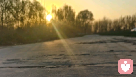 有时候，不说我懂你，比说我懂你更重要。