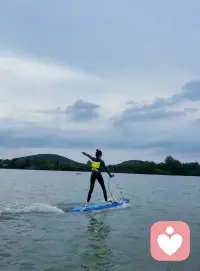 不内耗，不纠结，做内心强大的自己，不被情绪左右，心有山海，自在如风。