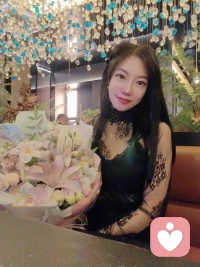 若你微笑，繁花自得