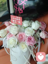 孩子不听话，该怎么办？很多父母在错误认识孩子，孩子不是不听话，而是家长不懂孩子，不知道怎么跟孩子沟通？明明孩子调皮想引起关注，是想家长多在乎他，可家长不愿意倾听孩子心声；明明孩子给你打架，是孩子想帮助你快速成长为好家长，你不懂孩子的苦，心里的委屈，他怎么能给你和颜悦色，没有难教孩子，只有不懂教孩子父母。改变从学会跟孩子聊天开始