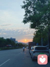 每一天早晨都是新的开始，你准备好了吗？

昨天己过去，那都是回忆，临在当下，过好当下每一秒。
你抓不住时间，你可以享受这一刻，无论你是在工作，学习，还是上班的路上，打开你双眼，好好欣赏一下当下自己。


今天怎么开始呢！昨天的事，咋日结，今日之事，今日行。
不纠结过去，不向往未来，只在乎当下，即时行动。