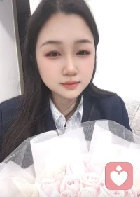 心知肚明的事不必言说．
言不由衷的人无须揭穿，
修一身正气撑天地，留三分匪气镇小人，养七分侠骨行天下，带三分痞性戏红尘！