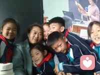 我为什么选择做倾听师？
因为我知道，被人好好倾听，是多么珍贵的事。多少焦虑，多少误解和伤害，多少离婚绝交和背叛，都是因为自己的心声没被好好的倾听。愿我们都能倾听别人，也能被人善意的倾听和安抚。