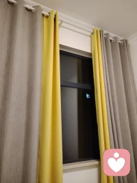 隔帘听风，窗外是世界，窗内是人生。夜色四合，静待天明。🌿🌙