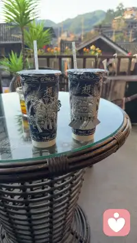 放过别人，更要放过委屈的自己。
有些事翻篇，不是原谅，是成全自己。
不必纠结过往，往后只为自己而活。配图
