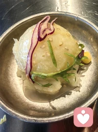 匆匆的日子，匆匆的过，就会心烦气躁。当安心放下，看看简单的食材，水果上的水珠，品品奶茶中淡淡的茉莉花香，安住于这个瞬间，好像也可以安然自得。不再烦躁刚才和未来。毕竟这个时间过去就不再回来了。