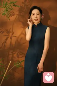 人一定要学会改变自己而非改变别人，人生的三把钥匙是接纳、改变和放下——无法接受时学会改变，无法改变时学会放下。

生活本身就是一场经历，而经历就是人生。

放下那些不必要的焦虑才能够真正做回自己。