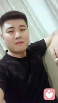 好想交一个朋友，连一个说话的都没有。