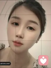 我是一个有点内向的人，有的时候很想有一个人陪伴着，但又享受一个人的日子，挺矛盾的