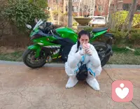 那个疫情期间，你戴着口罩和绿码去见的人，还在你身边吗？配图