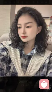 我是一名温柔且理性的倾听师，擅长用共情接住你的情绪，用清晰的思路帮你梳理心事。不评判、不说教、不催促，在安全又温暖的空间里，陪你慢慢疗愈，找回内心的力量与平静。配图