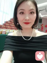 压抑的情绪不会消失，只会变成身体的病痛。允许自己脆弱，允许自己倾诉，才是爱自己的开始。如果你心里装了太多事，说不出口、没人理解，我在这里，安静听你说。配图