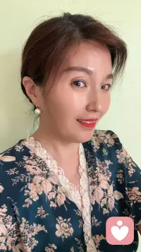 找男人的意义是撑腰、是兜底、不是在你有事的时候，站在对面评判你，一个男人最大的魅力，是稳定的情绪接住你的慌乱，用行动解决眼前难题，人在低谷要的是共情，不是大道理，要的是靠山，不是审判官。配图