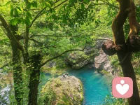 你不是孤单一人，我在这里，认真听你说。