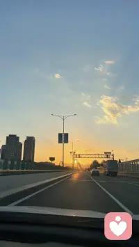 可以短时间不开心
不能长时间不清醒