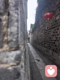 最深的奴役，是渴望他人理解，最重的压迫，是期待他人的夸赞。
如果你仍然这样，意味着你还没有建立自己的评价体系。
要明白，当你独立后，自然有人为你辩经配图