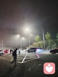 漫天雨夜，我与你同行，配图