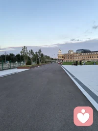 生活看做一场体验的梦，最后也是离开，夜晚也是一场梦，早晨最终会结束，有区别吗？都是两手空空离去，不是吗？