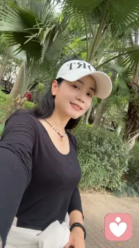 焦虑常源于对失控的恐惧，而从容不迫这个词语像一双温暖的手，轻轻抚平眉间的褶皱。它告诉我们，生活自有其节奏，不必追赶，不必慌张，慢慢来反而更快。配图