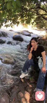 岁月不及念，一晃一年又一年，有人再见，有人再也不见，这世间总是事事值得，事事也遗憾，一辈子很短，短到来不及细算，蓦然回首，风景依然在，人已非少年。
接下来的日子，安好！配图