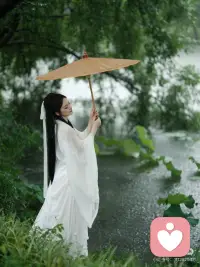 人很容易在高度同频的交谈里产生移情。
贪恋被读懂、惺惺相惜的氛围感，错把填补自身缺口的慰藉，当成宿命般的契合。
相逢惜缘即可，不必寄托全部情绪；
保持分寸自省，向外遇见知己，向内圆满自己。
——知禾｜情绪疗愈倾听