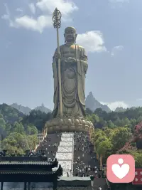 命运一定会把你推到你应该到达的高度，在任何时候不能自己灭了心里的那道光。祝每一个在低谷期的朋友就在这一刻，翻身！配图
