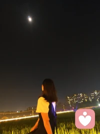 这烟火人间，事事难两全，也许这世界最好的默契，不是有人懂你的言外之意，而是有人心疼你的预言又止