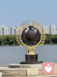 上辈子是情人，这辈子是夫妻！上辈子是夫妻，这辈子是情人，所以的一切都是因果循环！前世不欠，今生不见！若是相见定有亏欠，出现在你生命中的每一天人，其实都是带着使命来的，遇见了是偿还，离别是了结！有的是来爱你，有的是来渡你！🌞🌞🌞🌞午安