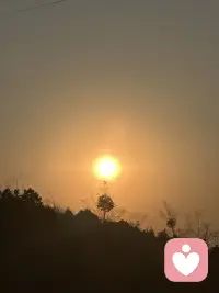 与世界和解，与自己和解，不为执念而深缠。配图