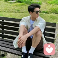 做事果断，待人温柔。
能撑起事业，也能守好家庭。
不缺选择，只缺真心。
你若真心相待，我必倾尽所有