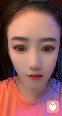 心冷之后，只爱自己 人，要慢慢成长，慢慢沉淀，慢慢看清人心，慢慢看
 透感情。
 不要总纠结谁对你好，谁对你冷，谁真心，谁假意。 日子是自己的，心情也是自己的，没必要拿别人的冷 漠，来惩罚委屈自己。
 别再回头看，别再念旧，别再执着不属于自己的温 暖。
 委屈攒多了，自然就看淡；失望受够了，自然就放 下。
 经历多了就会明白，这个世界，最靠谱的永远是自 己。
 好好爱自己，打扮自己，提升自己，稳住情绪，管好 钱财，照顾好孩子。
 不卑微、不讨好、不纠缠、不内耗，不期待、不依赖 任何人。
 别人怎么对我，我就怎么对别人，真心换真心，冷漠 换疏远。
 圈子小一点，心事少一点，烦恼淡一点，快乐多一 点。
 接受所有的改变，接受人心的善变，接受世事无常。 慢慢戒掉胡思乱想，慢慢放下不该有的执念，慢慢找 回自己。
 心要狠一点，嘴要甜一点，气场强一点，格局大 点。
 不为不值得的人流泪，不为不懂珍惜的人难过。 好好生活，默默努力，悄悄变优秀，悄悄变漂亮。 守住自己的底线，护住自己的底气，安静自愈，慢慢 发光。
 往后余生，取悦自己，安稳度日，冷暖自知，好好爱 自己，余生好好渡己。 心要狠一点，嘴要甜一点，气场强一点，格局大一 点。
 不为不值得的人流泪，不为不懂珍惜的人难过。
 好好生活，默默努力，悄悄变优秀，悄悄变漂亮。
 守住自己的底线，护住自己的底气，安静自愈，慢慢 发光。
 往后余生，取悦自己，安稳度日，冷暖自知，好好爱 自己，余生好好渡己。配图